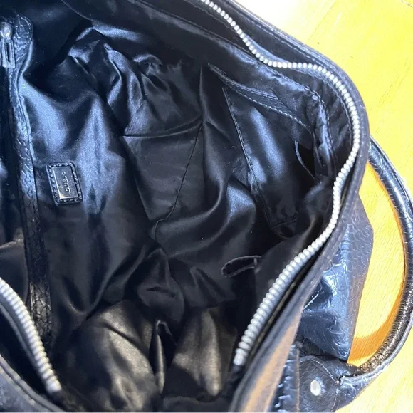 Guess Black Croc-Embossed Shoulder Bag with Silver Details - Picture 3 of 7